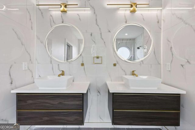 2877 Alexa Avenue SE, Atlanta, GA 30317