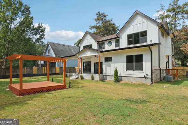 2877 Alexa Avenue SE, Atlanta, GA 30317