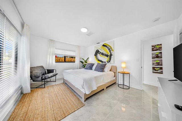 2925 NE 1st Avenue, Wilton Manors, FL 33334