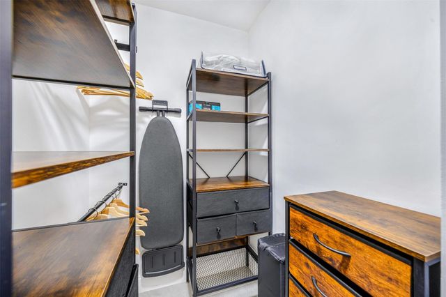 2925 NE 1st Avenue, Wilton Manors, FL 33334