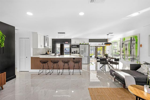 2925 NE 1st Avenue, Wilton Manors, FL 33334