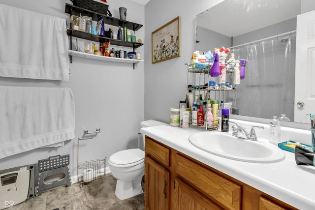 883 Curlew Lane, Greenwood, IN 46143