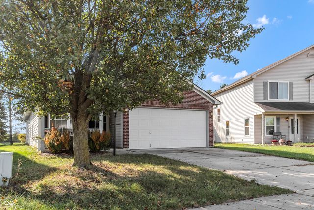 883 Curlew Lane, Greenwood, IN 46143