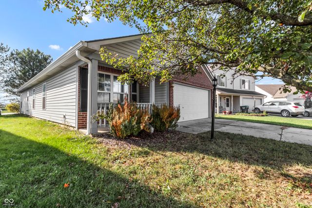 883 Curlew Lane, Greenwood, IN 46143