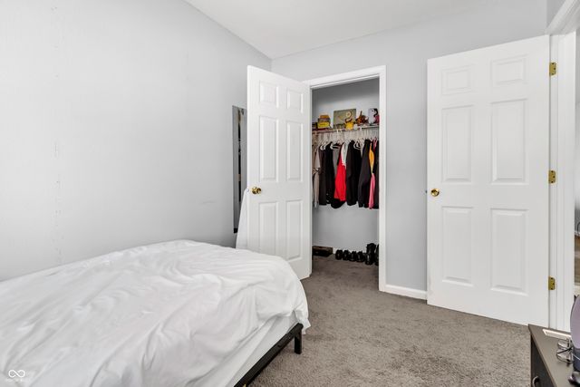 883 Curlew Lane, Greenwood, IN 46143