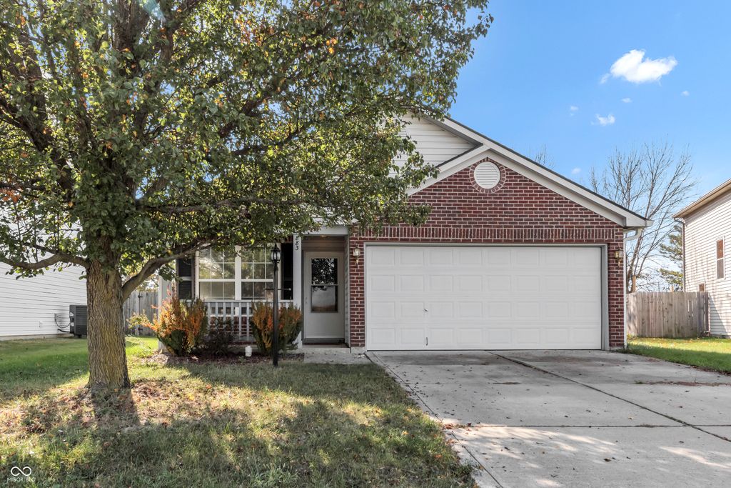 883 Curlew Lane, Greenwood, IN 46143
