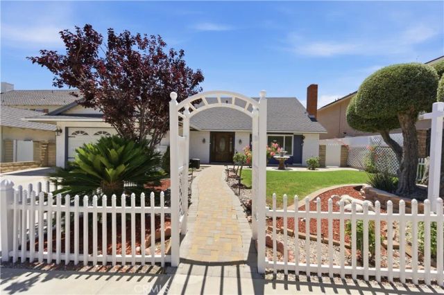 16738 Goodvale, Canyon Country, CA 91387