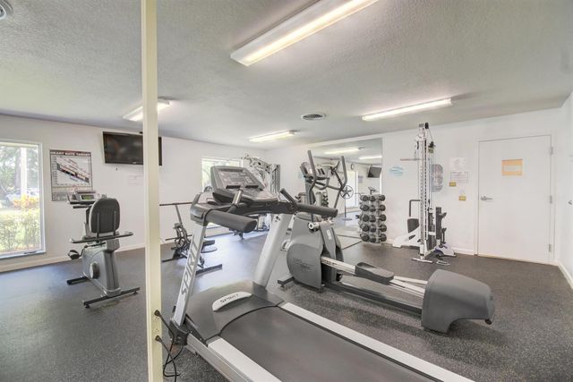6 Abbey Lane 104, Delray Beach, FL 33446