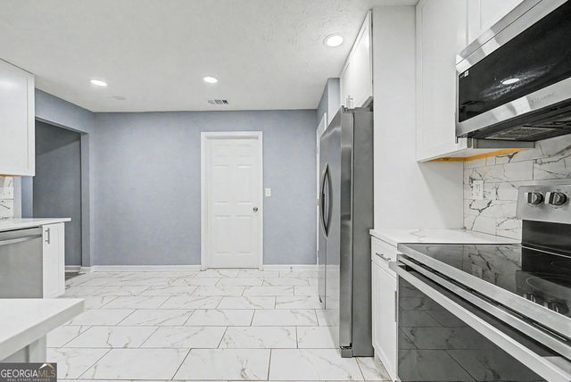 1141 Gable Terrace, Jonesboro, GA 30236