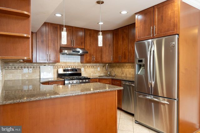 14 HOPATCONG DR, Lawrence Twp, NJ 08648