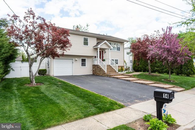 14 HOPATCONG DR, Lawrence Twp, NJ 08648