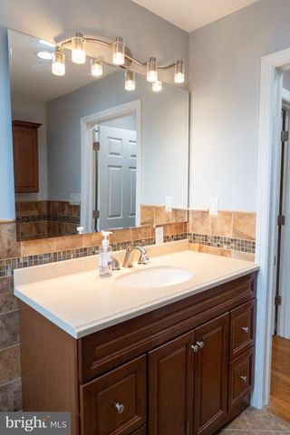14 HOPATCONG DR, Lawrence Twp, NJ 08648