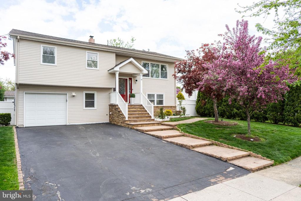 14 HOPATCONG DR, LAWRENCE TWP, NJ 08648 — exterior