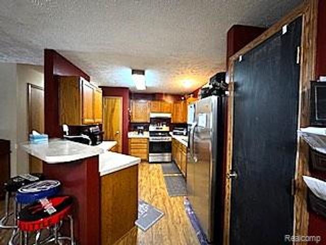 283 E Millington Road, Mayville, MI 48744