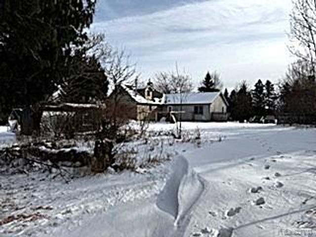 283 E Millington Road, Mayville, MI 48744