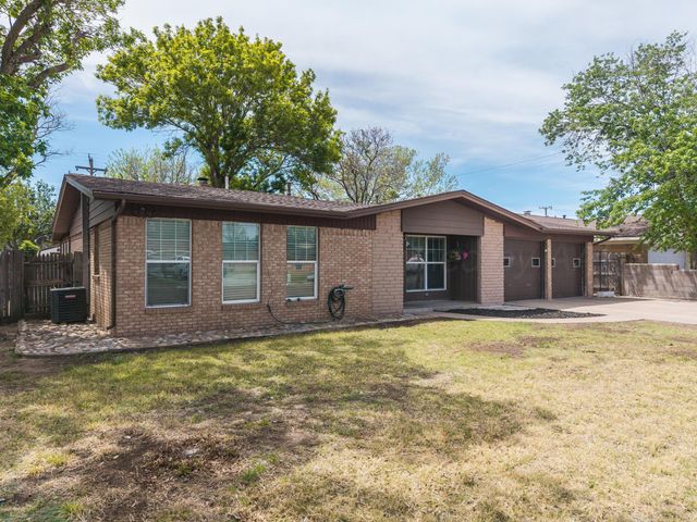 1204 NE 4TH Street, Dumas, TX 79029