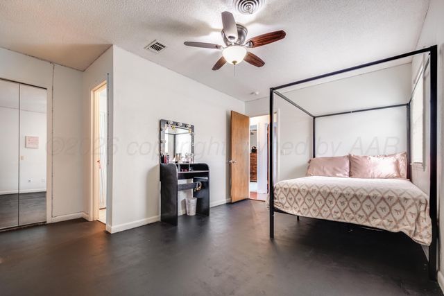 1204 NE 4TH Street, Dumas, TX 79029