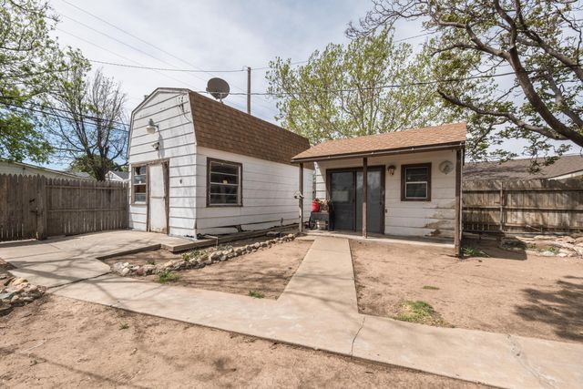 1204 NE 4TH Street, Dumas, TX 79029