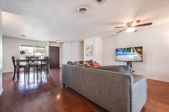 1204 NE 4TH Street, Dumas, TX 79029