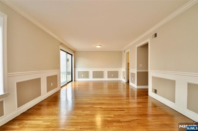 38 Holiday Court T038, River Vale, NJ 07675