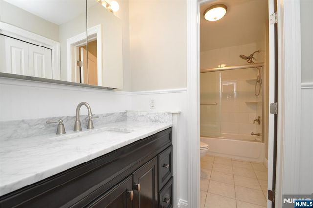 38 Holiday Court T038, River Vale, NJ 07675