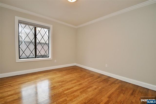 38 Holiday Court T038, River Vale, NJ 07675