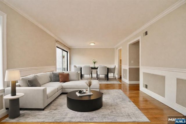 38 Holiday Court T038, River Vale, NJ 07675