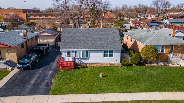 5852 W 81st Place, Burbank, IL 60459