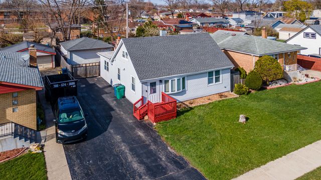 5852 W 81st Place, Burbank, IL 60459