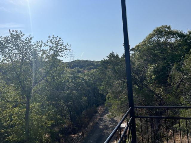 19600 Bee Creek Tavern RD B, Spicewood, TX 78669