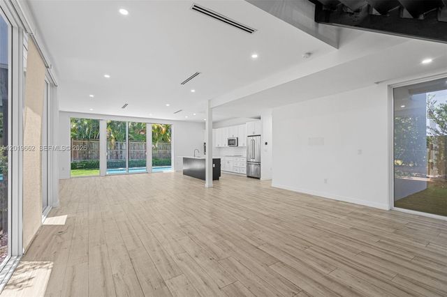 1816 SW 23rd Street, Miami, FL 33145
