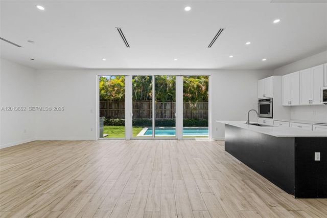 1816 SW 23rd Street, Miami, FL 33145