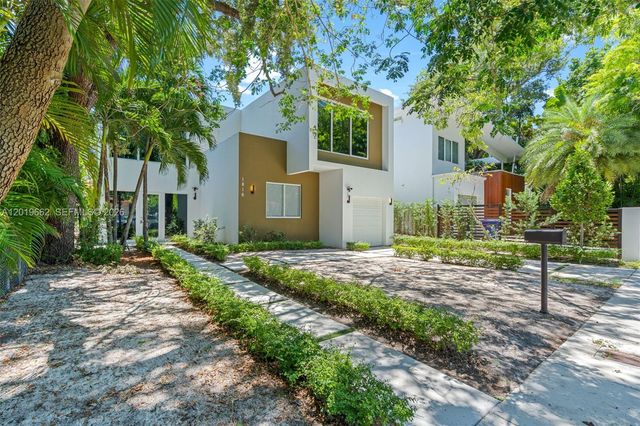 1816 SW 23rd Street, Miami, FL 33145