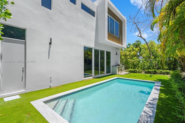1816 SW 23rd Street, Miami, FL 33145