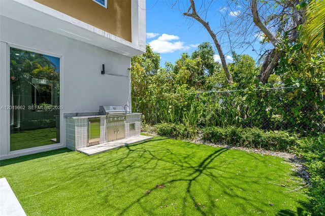 1816 SW 23rd Street, Miami, FL 33145