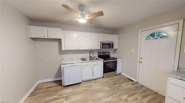 3504 Virginius DR, Virginia Beach, VA 23452