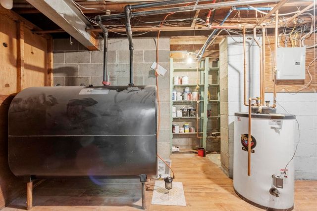 33 Eastford Rd, Auburn, MA 01501