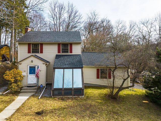 33 Eastford Rd, Auburn, MA 01501
