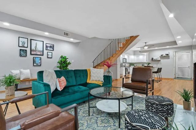 1450 W Webster Avenue 2, Chicago, IL 60614
