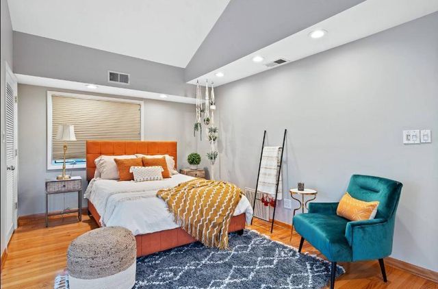 1450 W Webster Avenue 2, Chicago, IL 60614