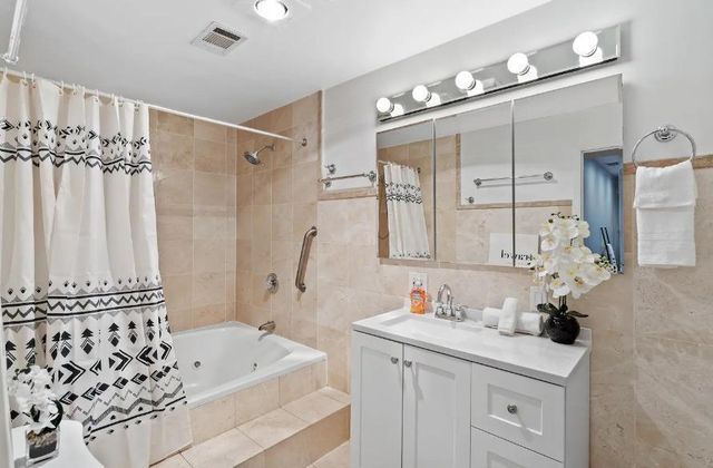 1450 W Webster Avenue 2, Chicago, IL 60614
