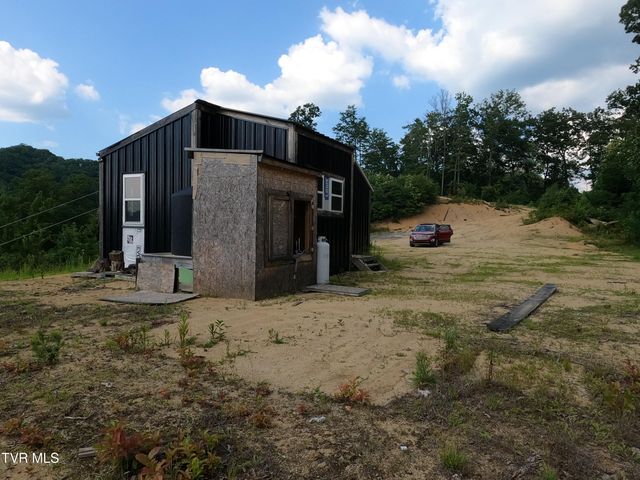 174 Teaberry Road, Roan Mountain, TN 37687