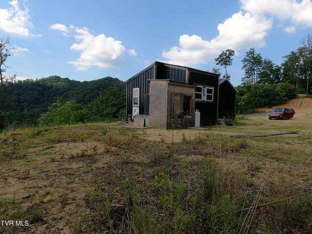 174 Teaberry Road, Roan Mountain, TN 37687