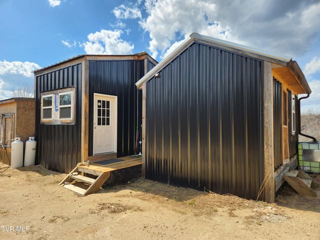 174 Teaberry Road, Roan Mountain, TN 37687