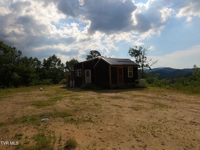 174 Teaberry Road, Roan Mountain, TN 37687