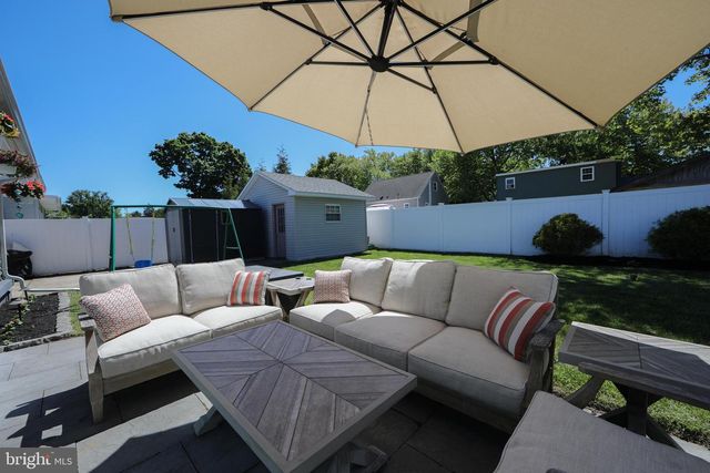 512 W BROOKE AVE, Magnolia, NJ 08049