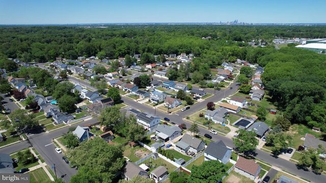 512 W BROOKE AVE, Magnolia, NJ 08049