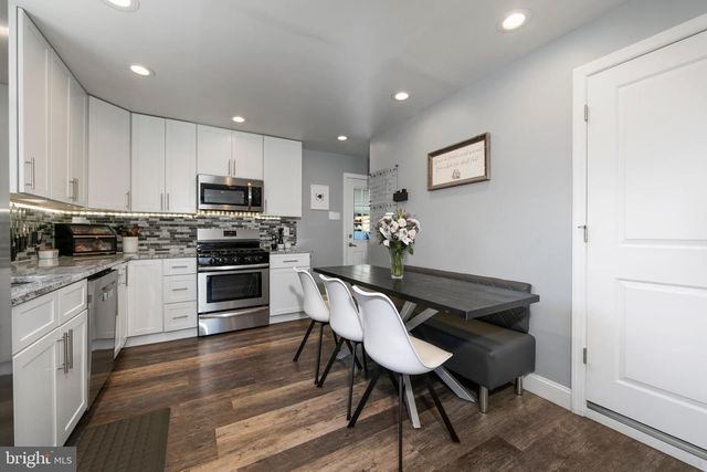 512 W BROOKE AVE, Magnolia, NJ 08049