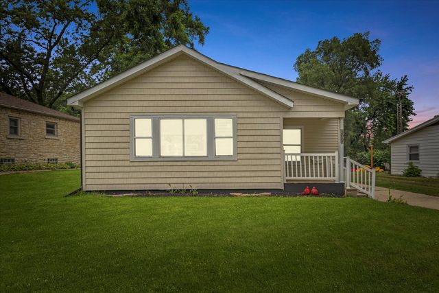 309 SE Circle Drive, Joliet, IL 60433