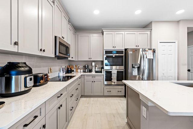 31795 ASBURY AVENUE, Wesley Chapel, FL 33545